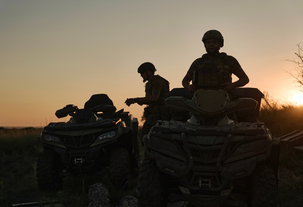 посольство україни в королівстві саудівська аравія - ексклюзивне інтерв'ю міністра закордонних справ україни д.кулеби для arab news